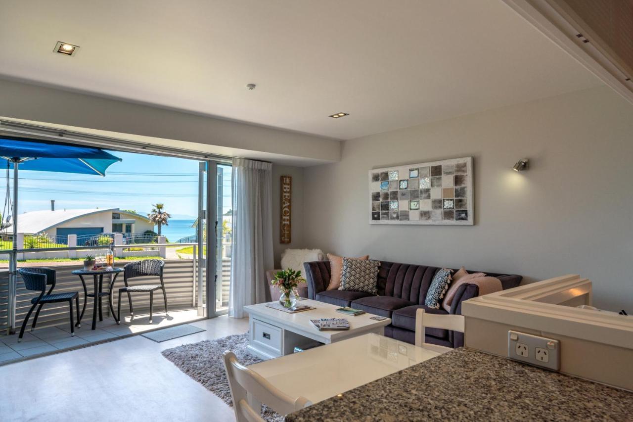 Oneroa Bay Villas Exterior photo